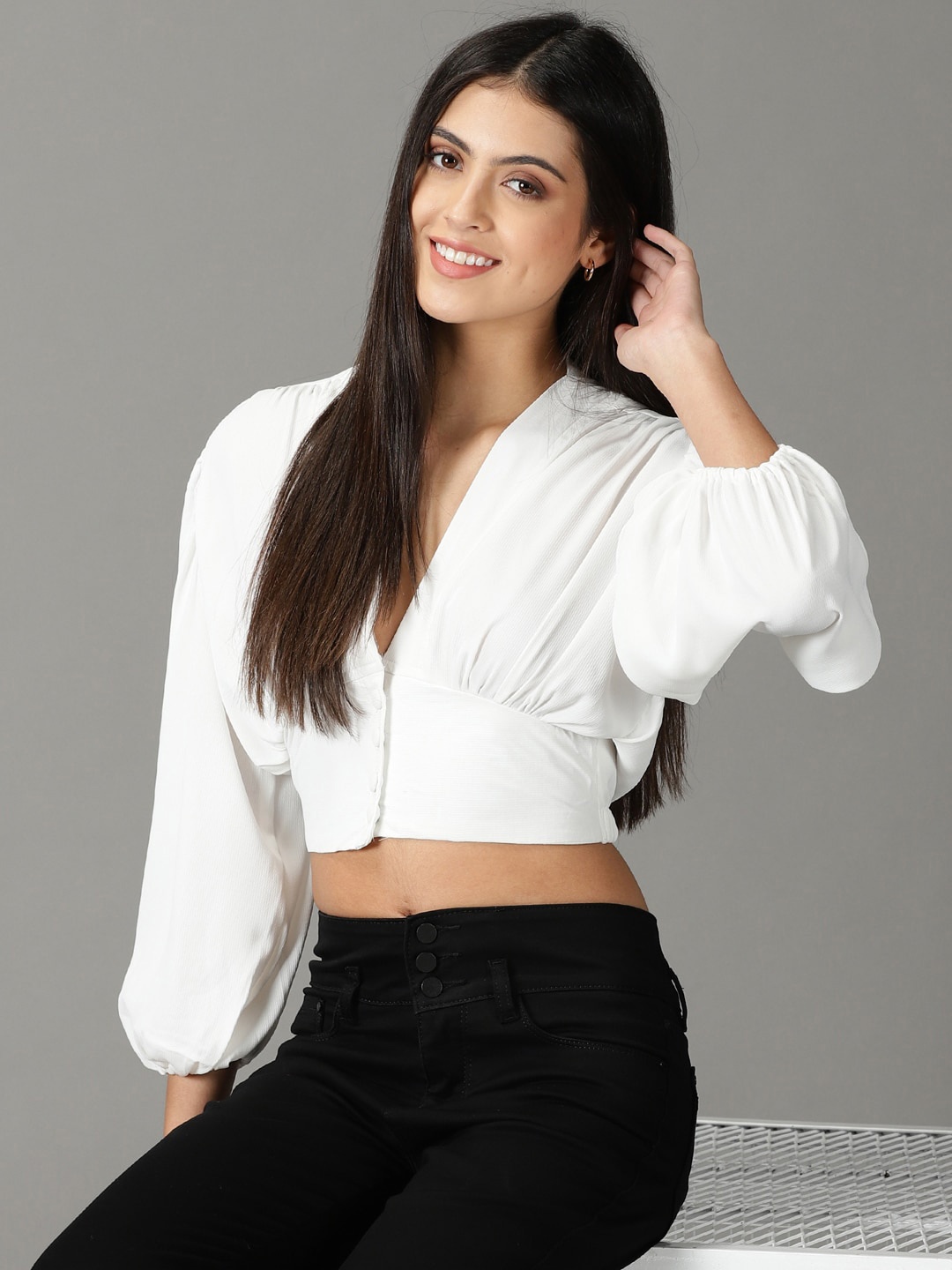 

SHOWOFF Crepe Crop Top, White