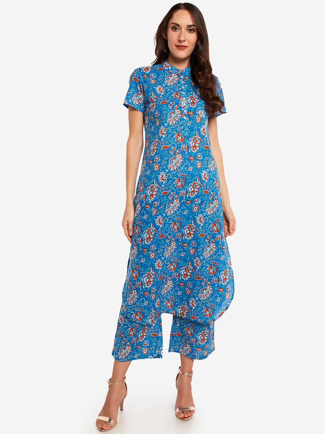 

Desi Weavess Women Floral Printed Kurta with Trousers, Blue