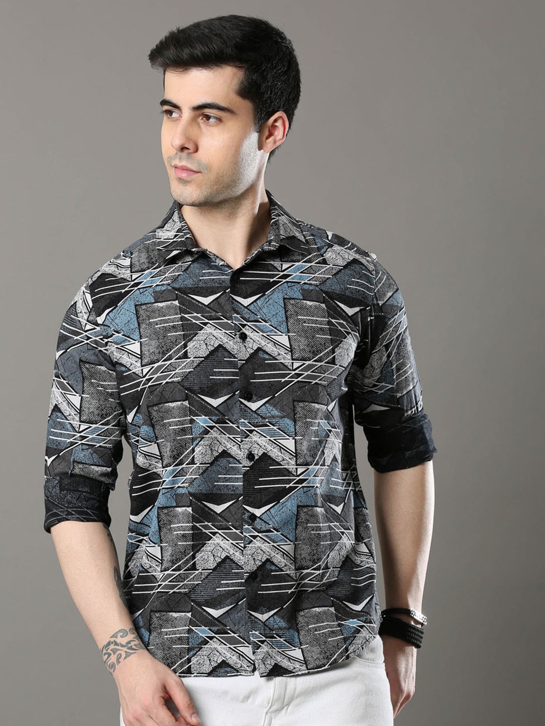 

Bushirt Men Printed Casual Shirt, Black
