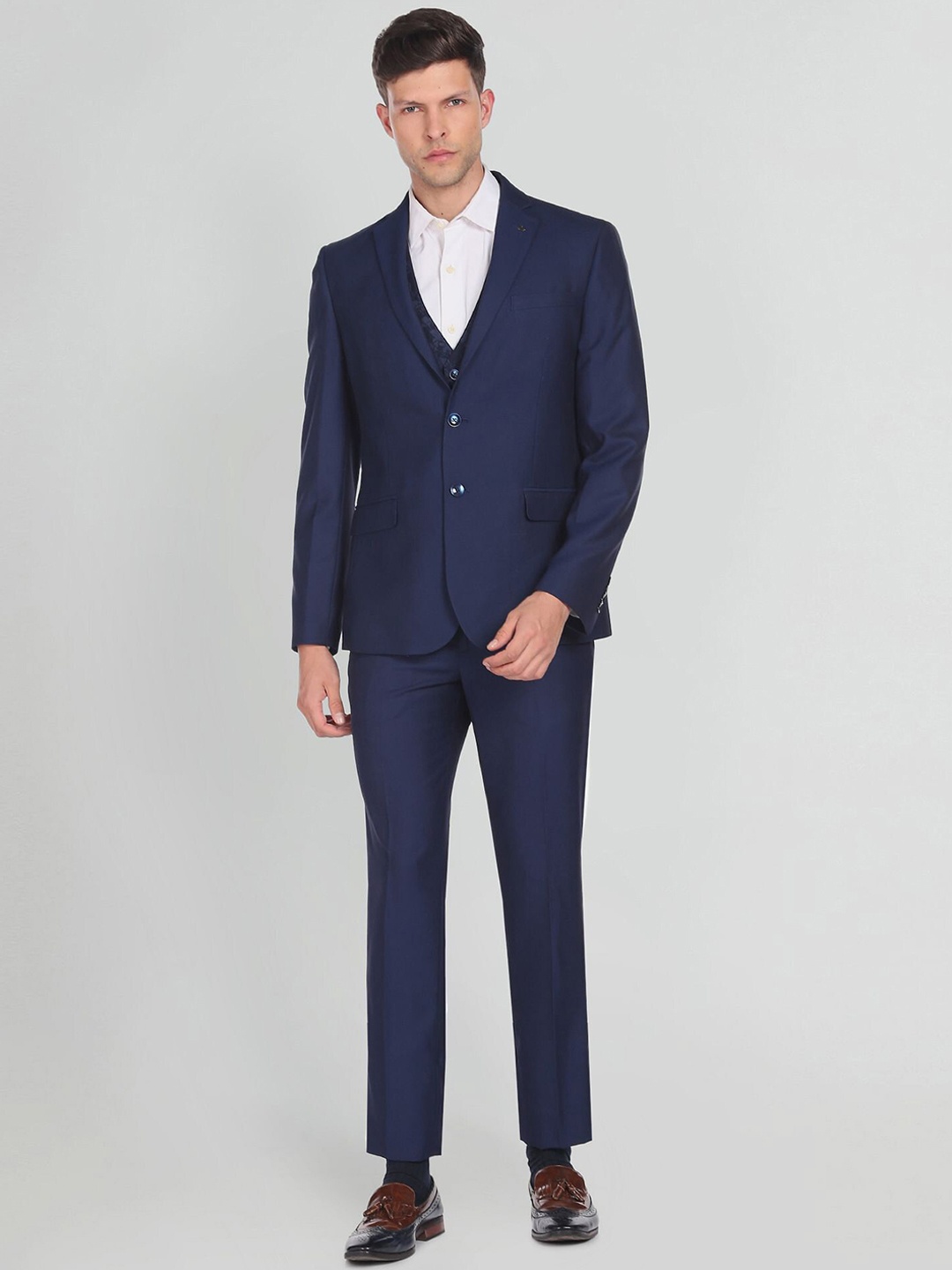 

Arrow Men Single Breasted Slim Fit 3-Peice Formal Suit, Navy blue