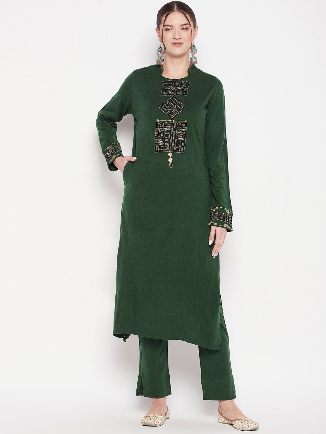 

Zigo Winter Wear Women Embroidered Pure Wool Kurta with Palazzos, Green