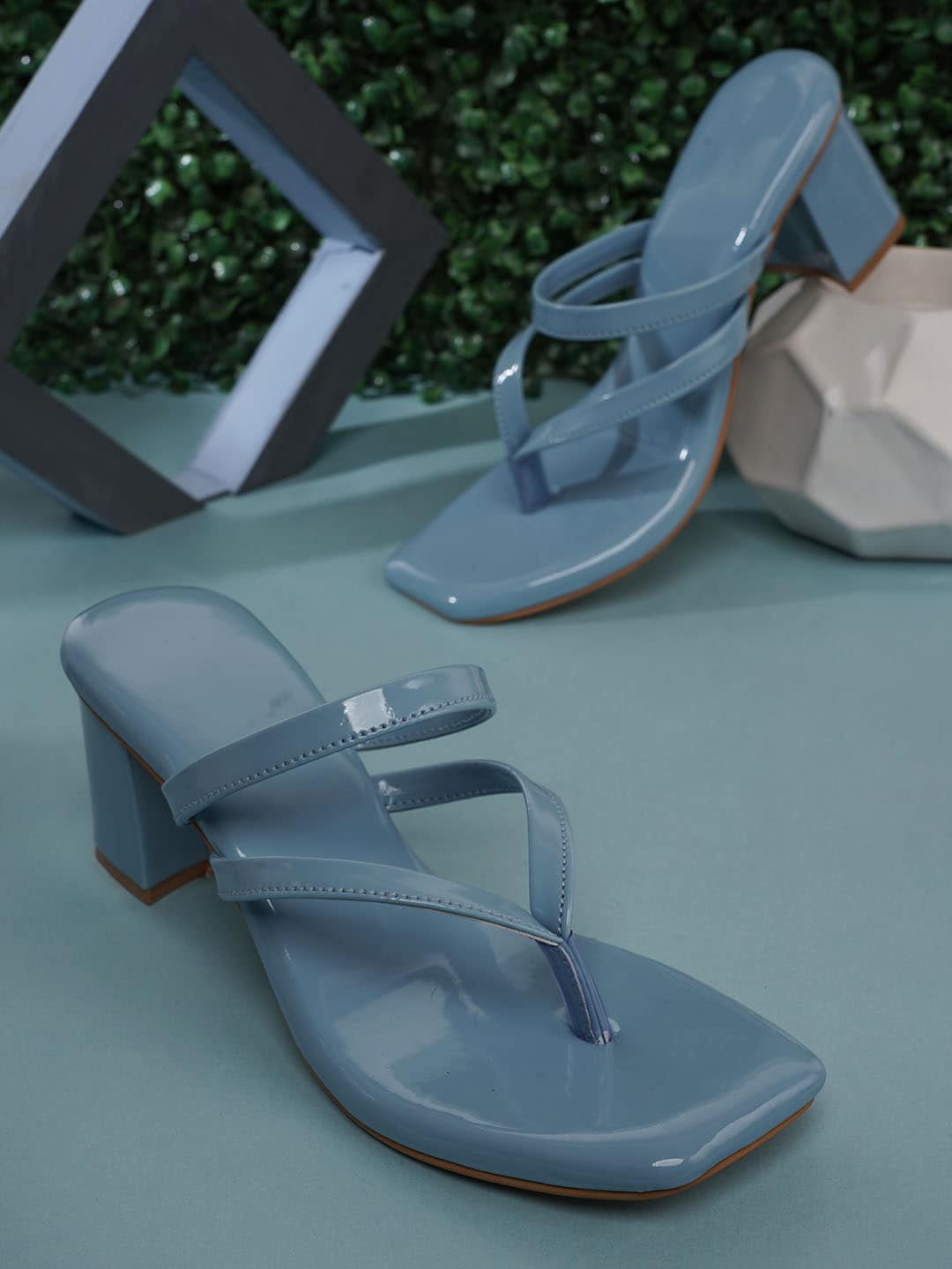 

VAYONAA Solid Block Heesl, Blue