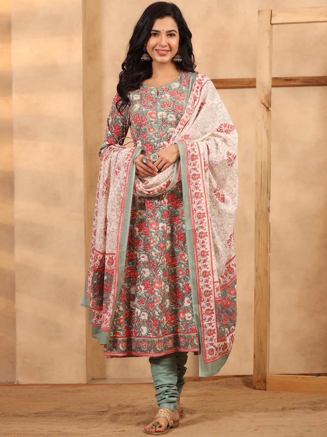 

Rain & Rainbow Floral Printed Notch Neck Pure Cotton Kurta with Churidar & Dupatta, Green