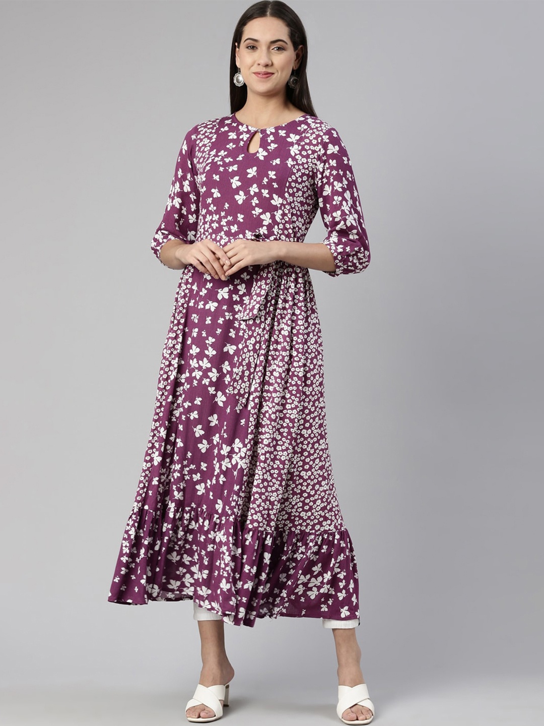 

Neerus Purple Floral Keyhole Neck Chiffon Ethnic A-Line Midi Dress