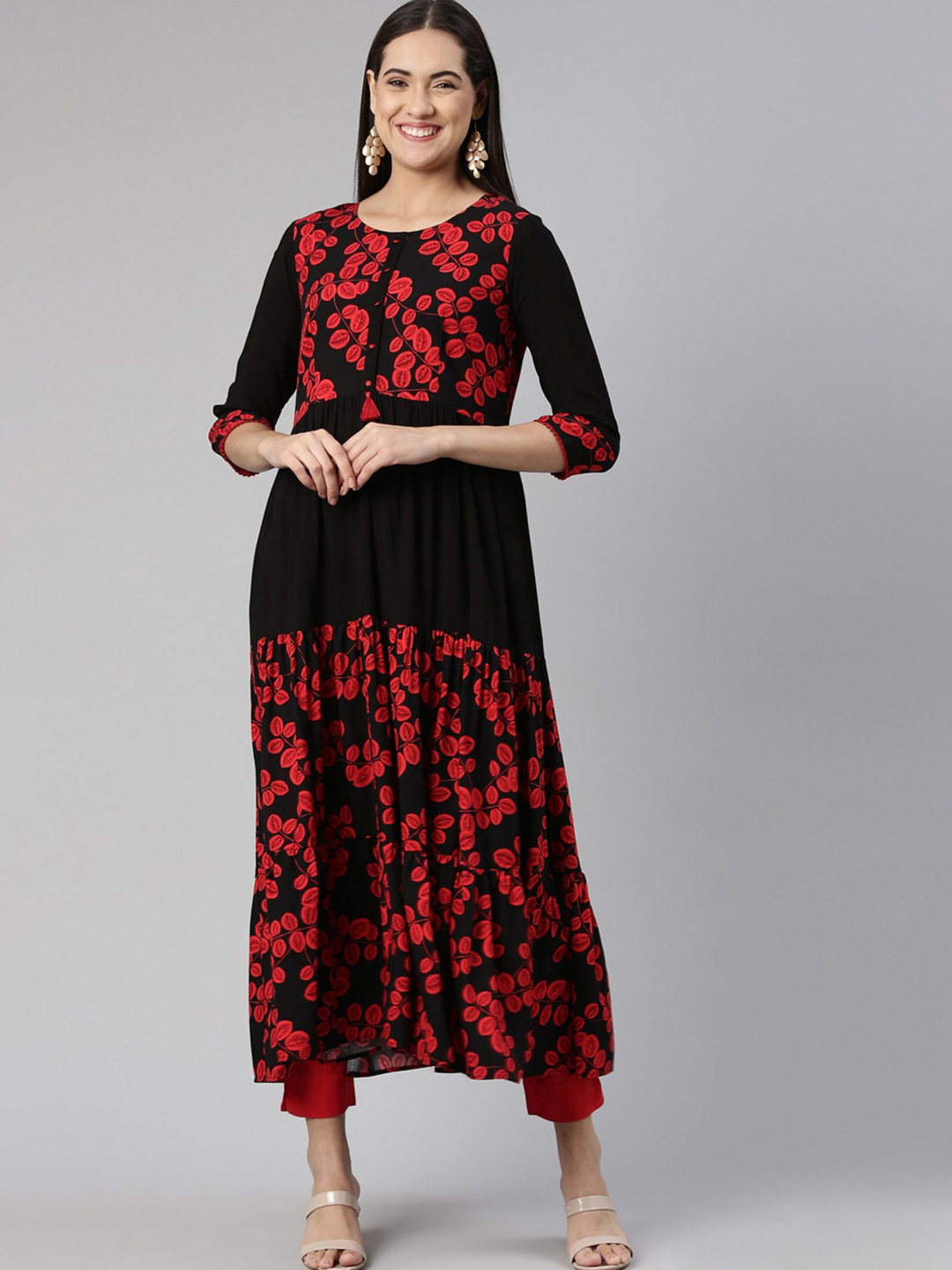 

Neerus Black Floral Ethnic Maxi Maxi Dress