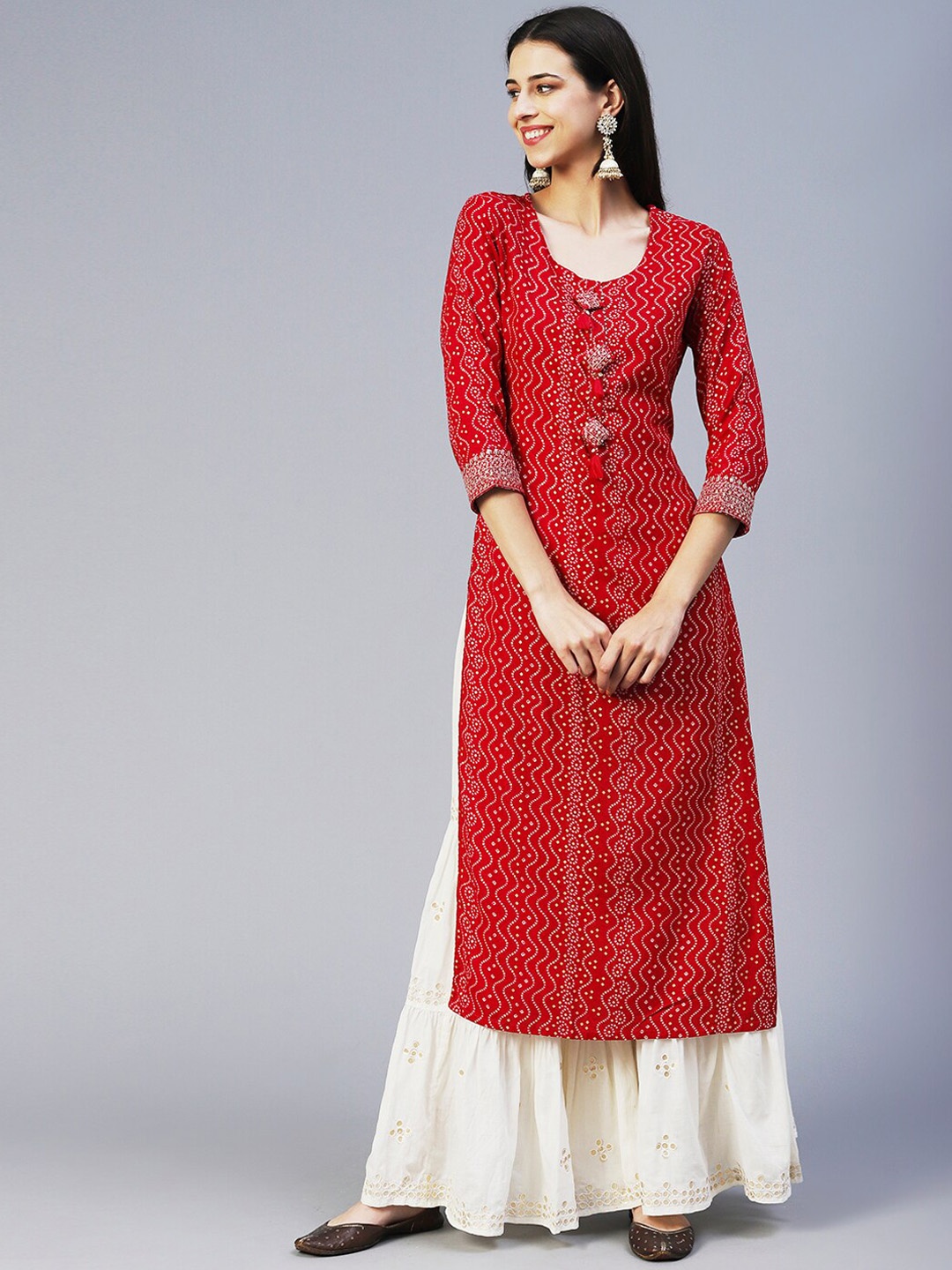

FASHOR Women Bandhani Printed Round Neck Kurta, Red