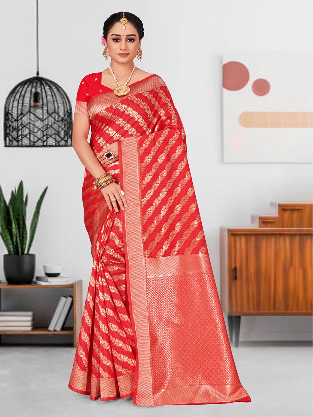 

Exclusiva Red & Gold-Toned Woven Design Zari Silk Blend Banarasi Saree