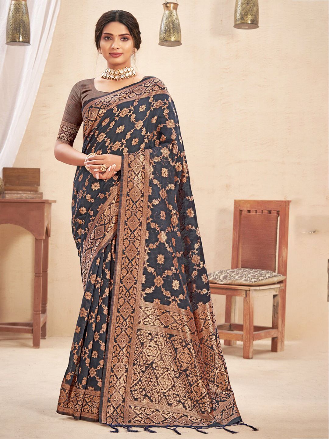 

Exclusiva Navy Blue & Gold-Toned Woven Design Zari Pure Cotton Banarasi Saree