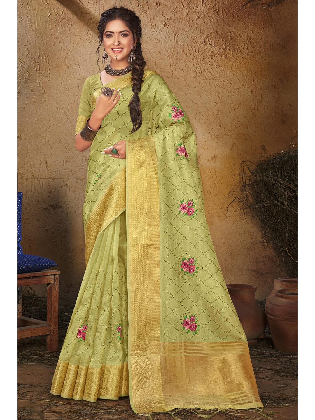 

Exclusiva Green & Pink Woven Design Zari Organza Banarasi Saree