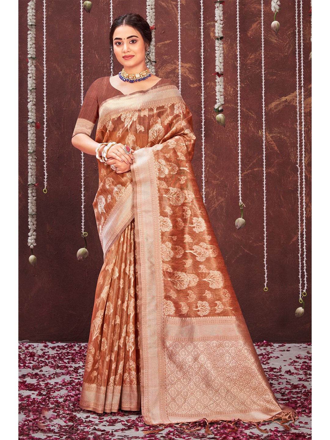 

Exclusiva Brown & Gold-Toned Woven Design Zari Organza Banarasi Saree