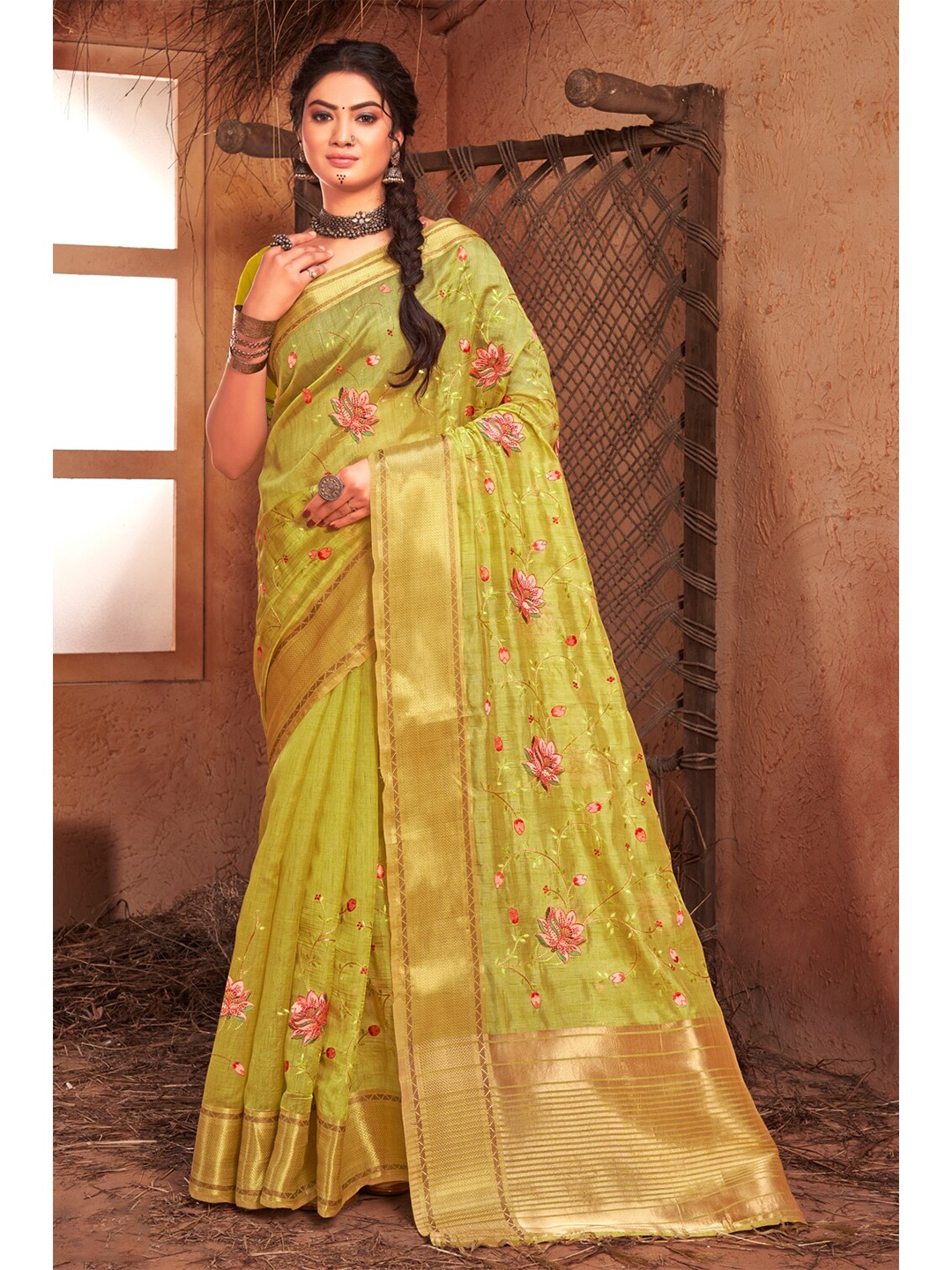 

Exclusiva Green & Pink Woven Design Zari Organza Banarasi Saree