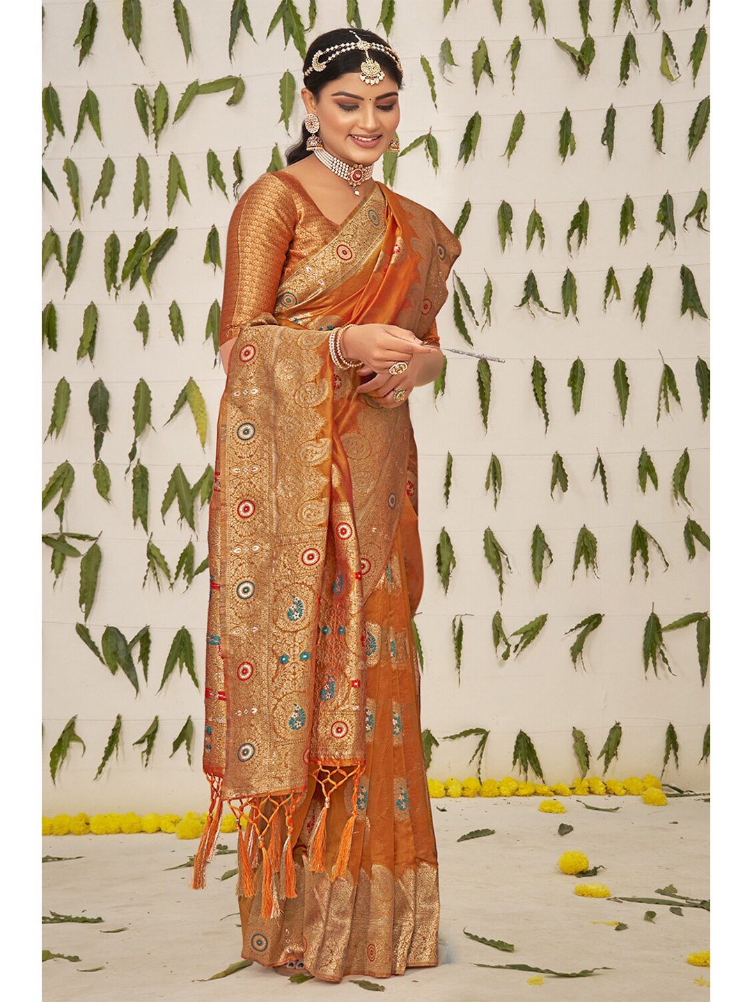 

Exclusiva Orange & Gold-Toned Woven Design Zari Organza Banarasi Saree