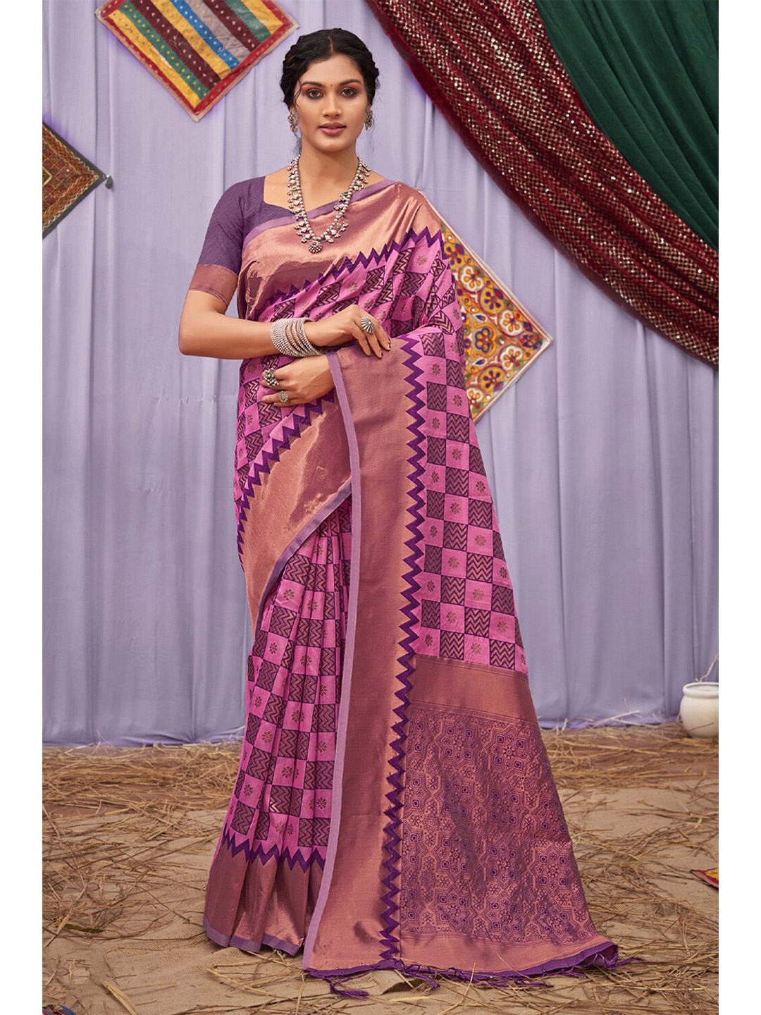 

Exclusiva Purple & Gold-Toned Woven Design Zari Pure Cotton Banarasi Saree