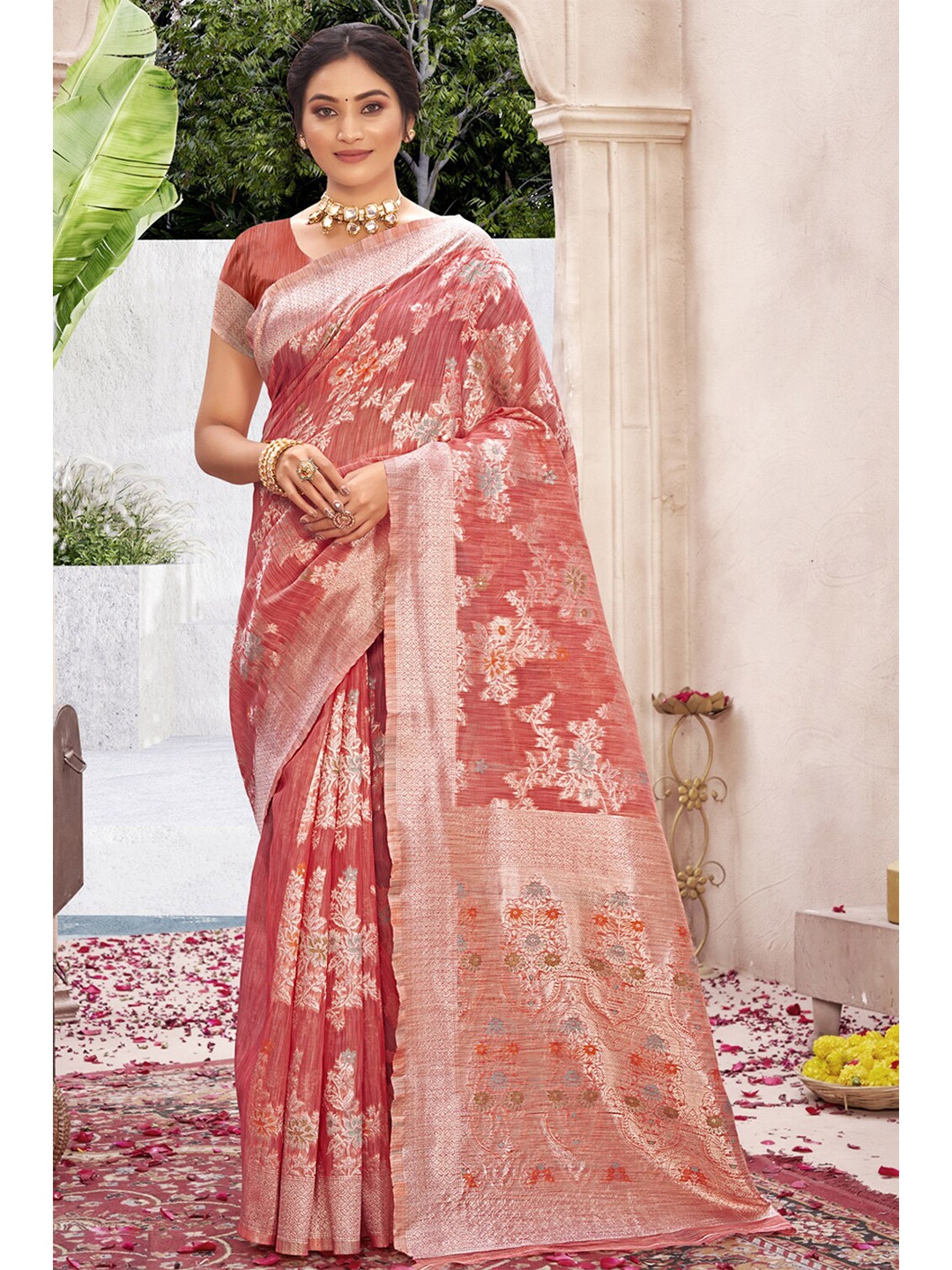 

Exclusiva Peach-Coloured & Gold-Toned Woven Design Zari Silk Cotton Banarasi Saree
