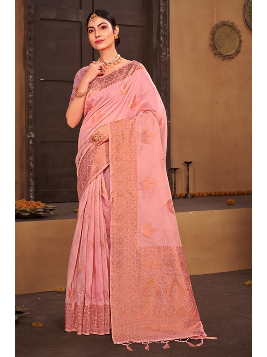 

Exclusiva Pink & Gold-Toned Woven Design Zari Pure Cotton Banarasi Saree