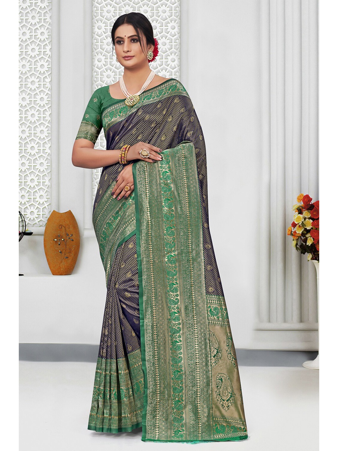 

Exclusiva Woven Design Zari Silk Blend Banarasi Saree, Navy blue