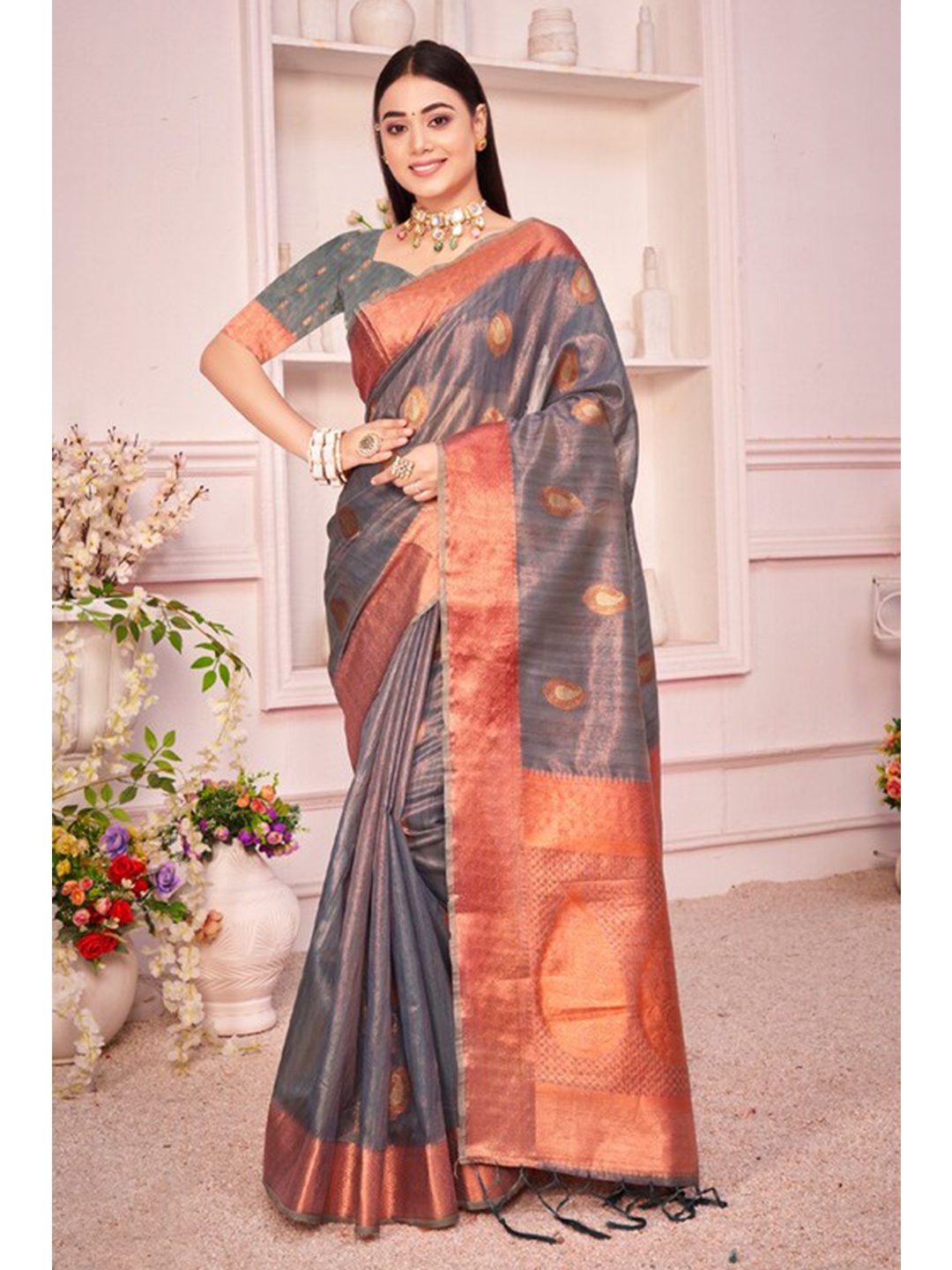 

Exclusiva Grey & Orange Woven Design Zari Organza Banarasi Saree