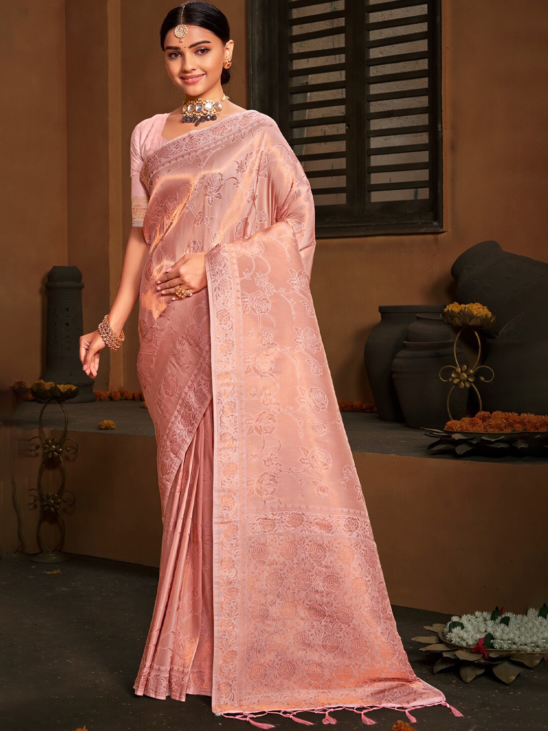 

Exclusiva Pink & Copper-Toned Woven Design Zari Silk Blend Banarasi Saree