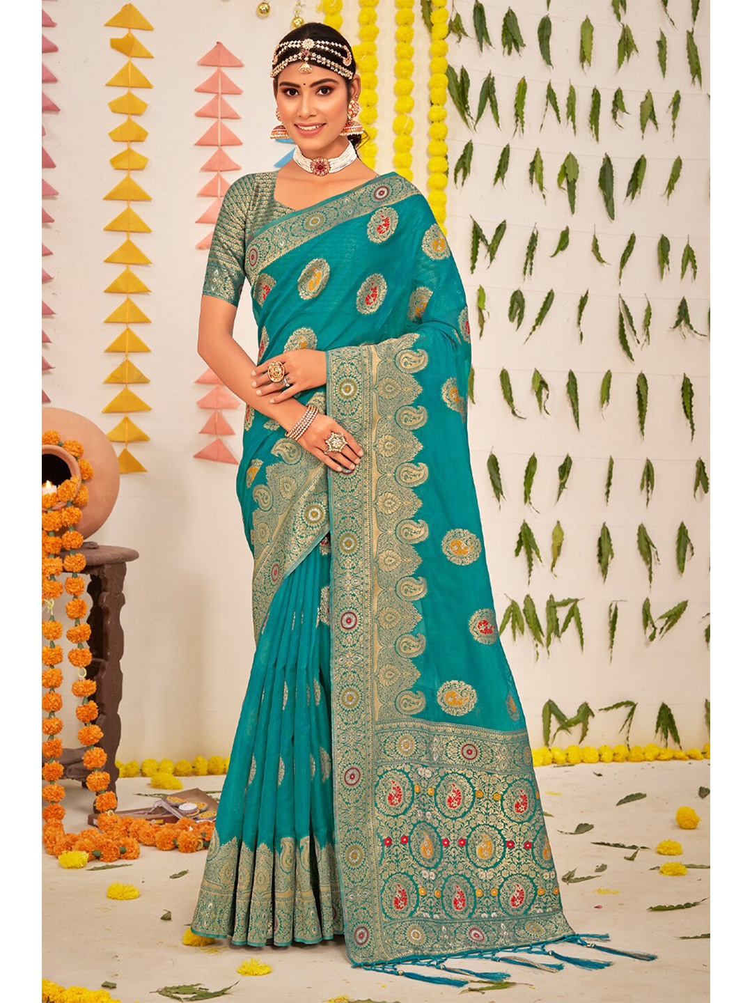 

Exclusiva Blue & Gold-Toned Woven Design Zari Organza Banarasi Saree