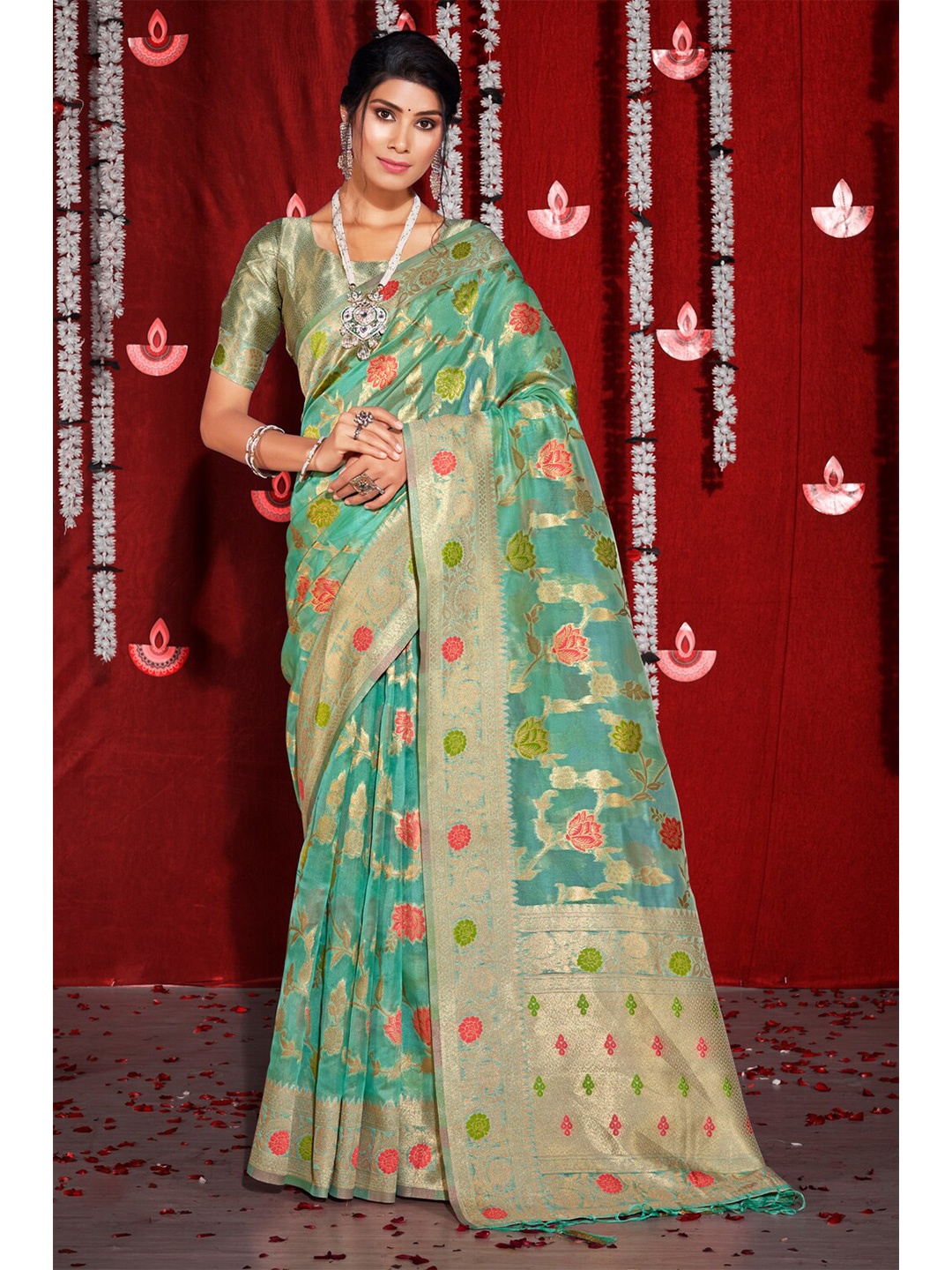 

Exclusiva Blue & Red Woven Design Zari Organza Banarasi Saree