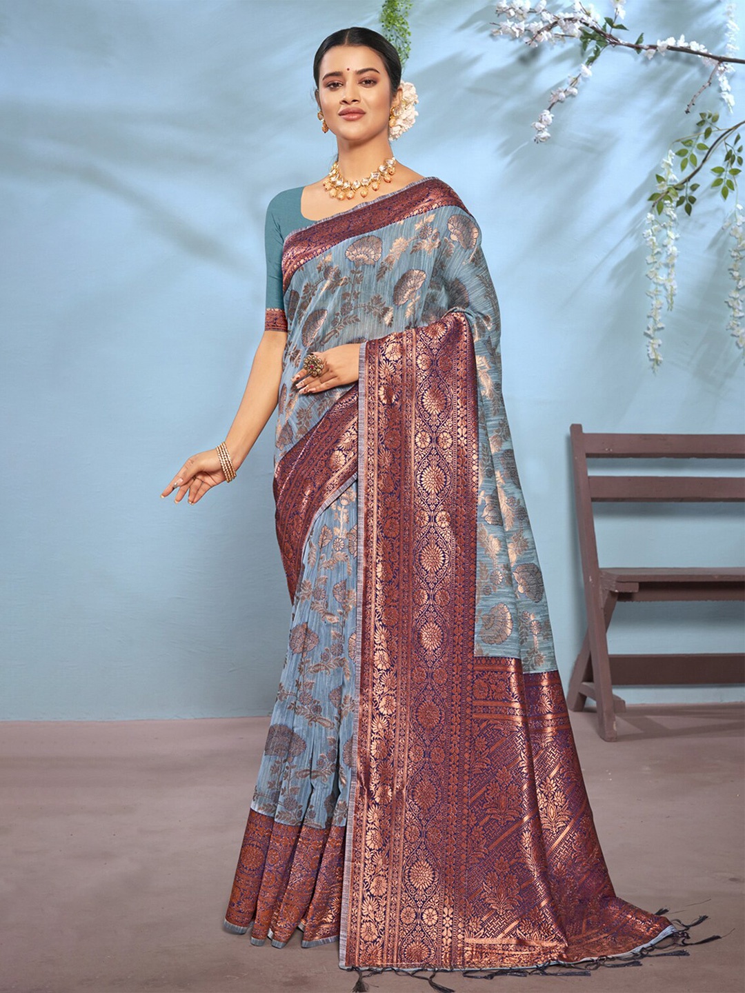 

Exclusiva Blue & Gold-Toned Woven Design Zari Pure Cotton Banarasi Saree