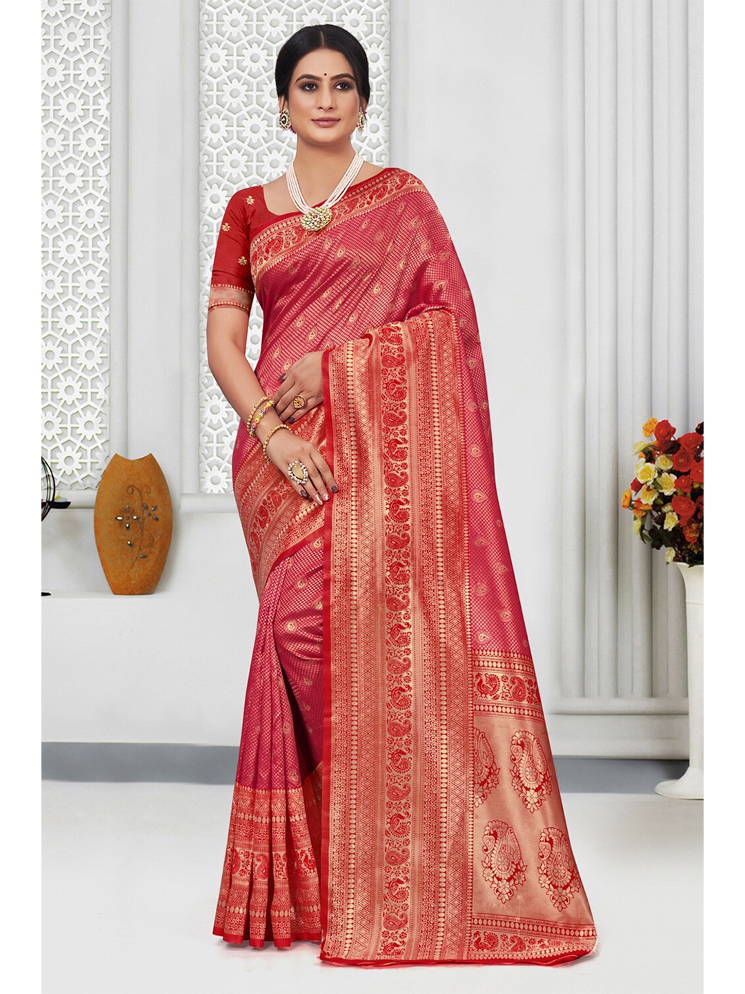 

Exclusiva Pink & Gold-Toned Woven Design Zari Silk Blend Banarasi Saree