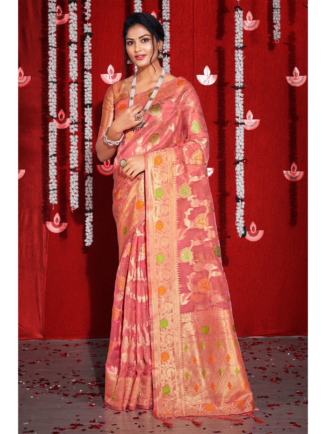 

Exclusiva Pink & Gold-Toned Woven Design Zari Organza Banarasi Saree