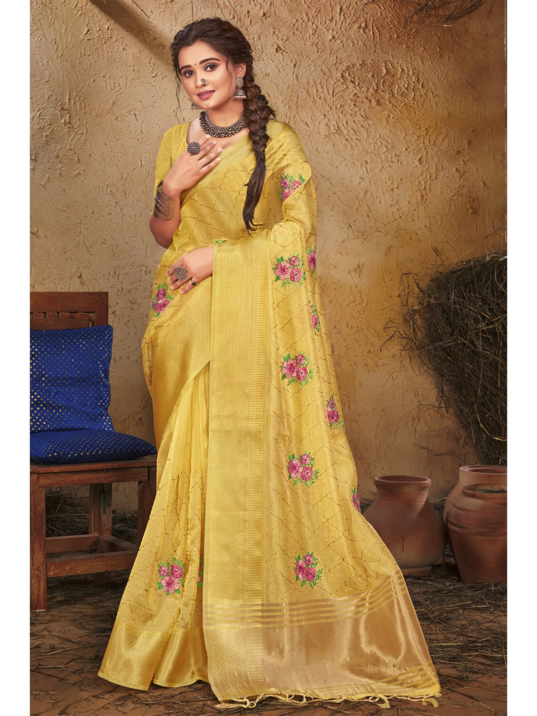 

Exclusiva Yellow & Red Woven Design Zari Organza Banarasi Saree