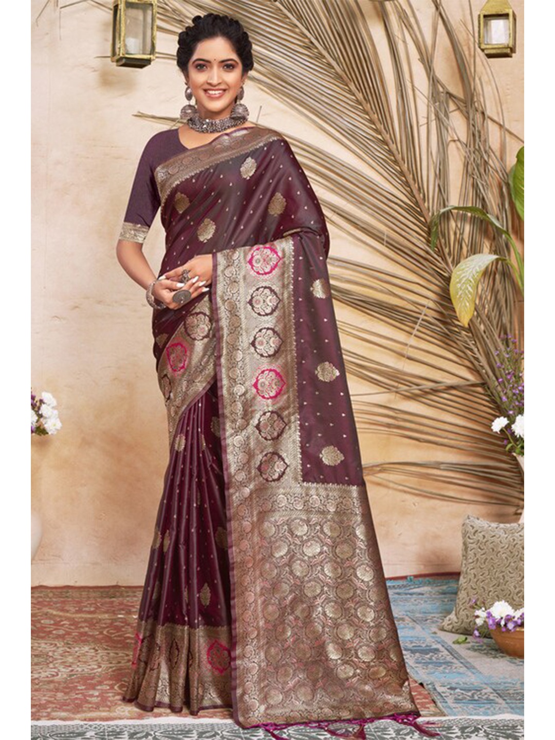 

Exclusiva Purple & Pink Woven Design Zari Silk Blend Banarasi Saree