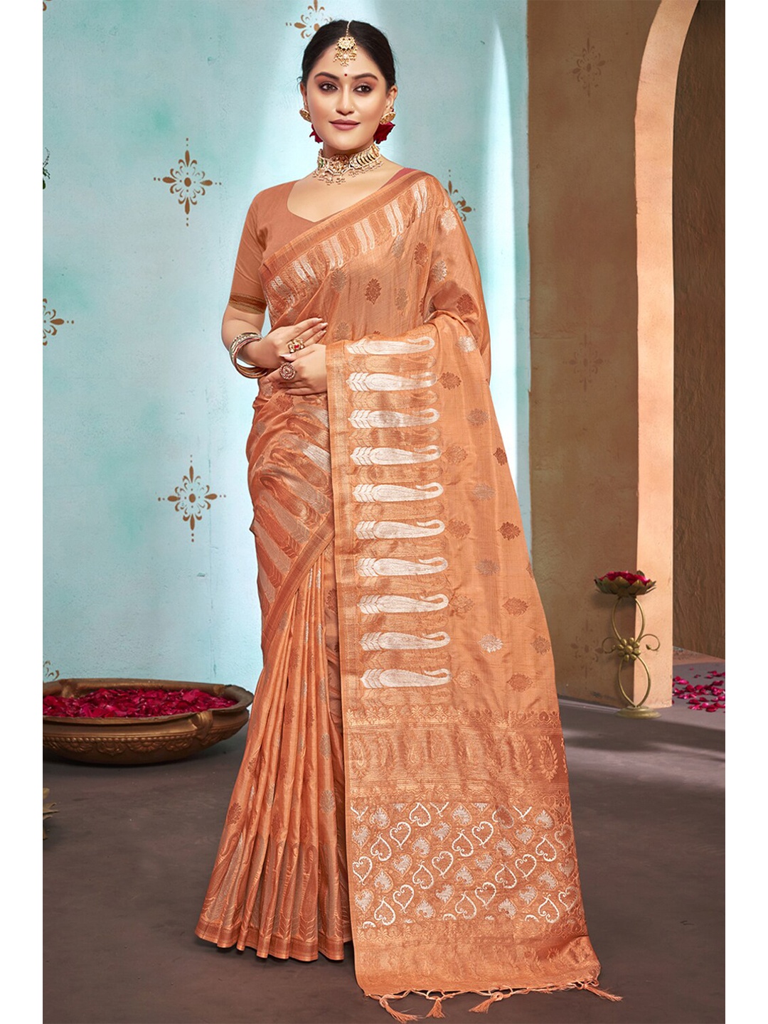 

Exclusiva Peach-Coloured & Silver-Toned Woven Design Zari Silk Blend Banarasi Saree