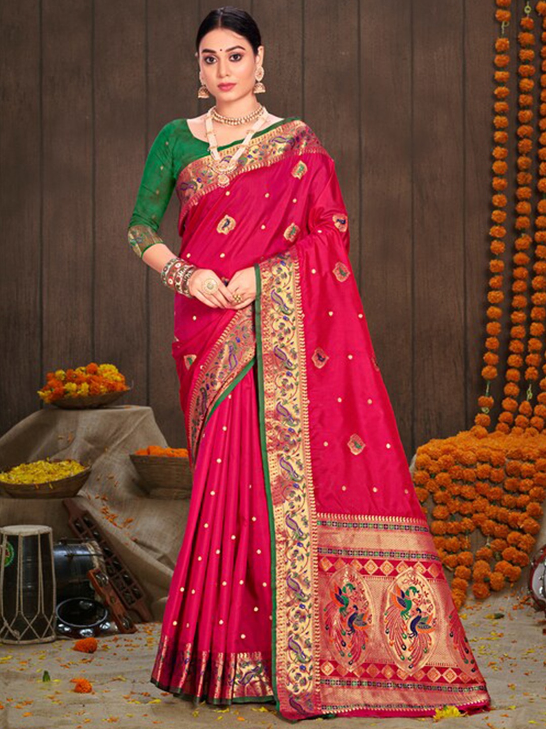 

Exclusiva Magenta & Green Woven Design Zari Silk Blend Banarasi Saree