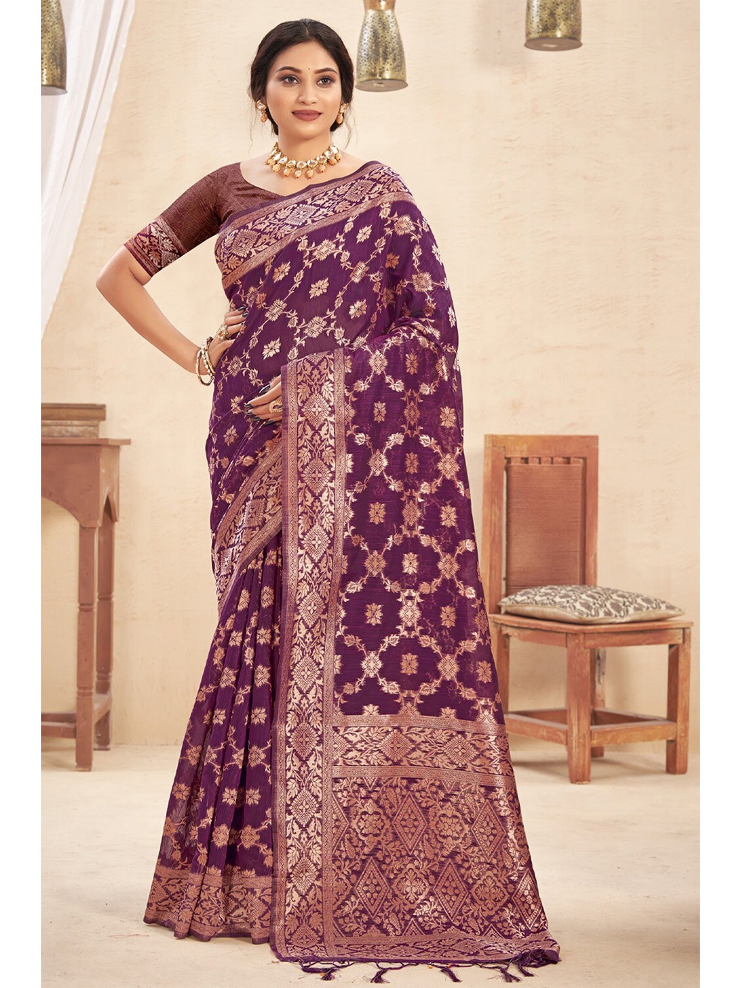 

Exclusiva Purple & Gold-Toned Woven Design Zari Pure Cotton Banarasi Saree