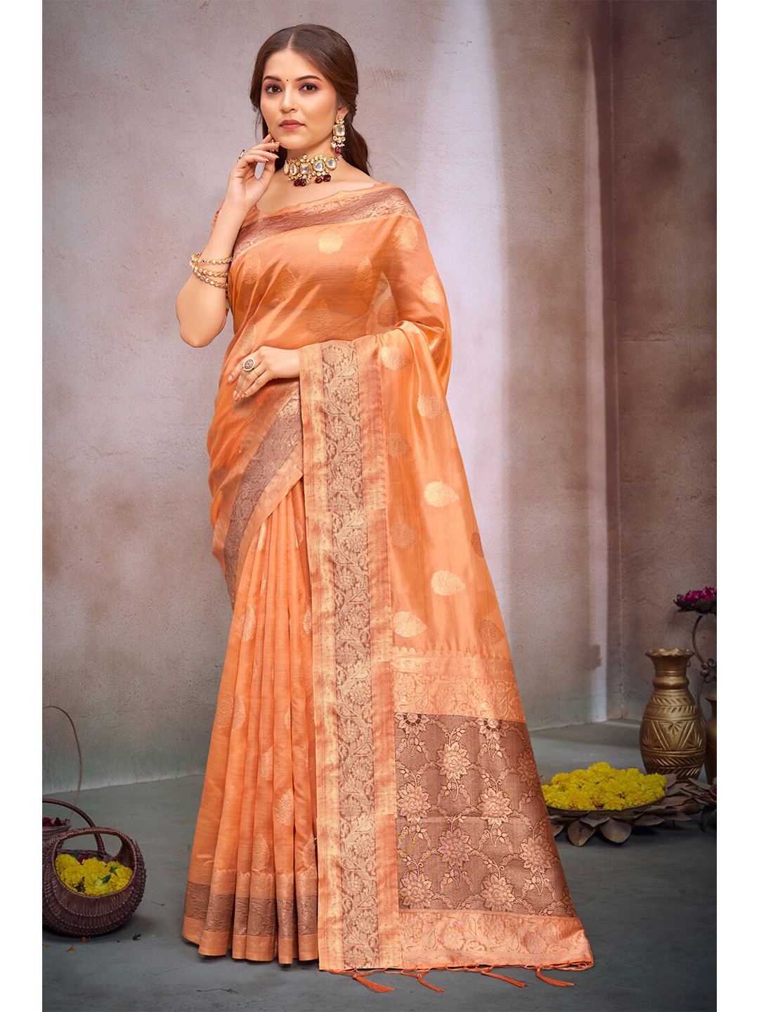 

Exclusiva Peach-Coloured & Gold-Toned Woven Design Zari Organza Banarasi Saree