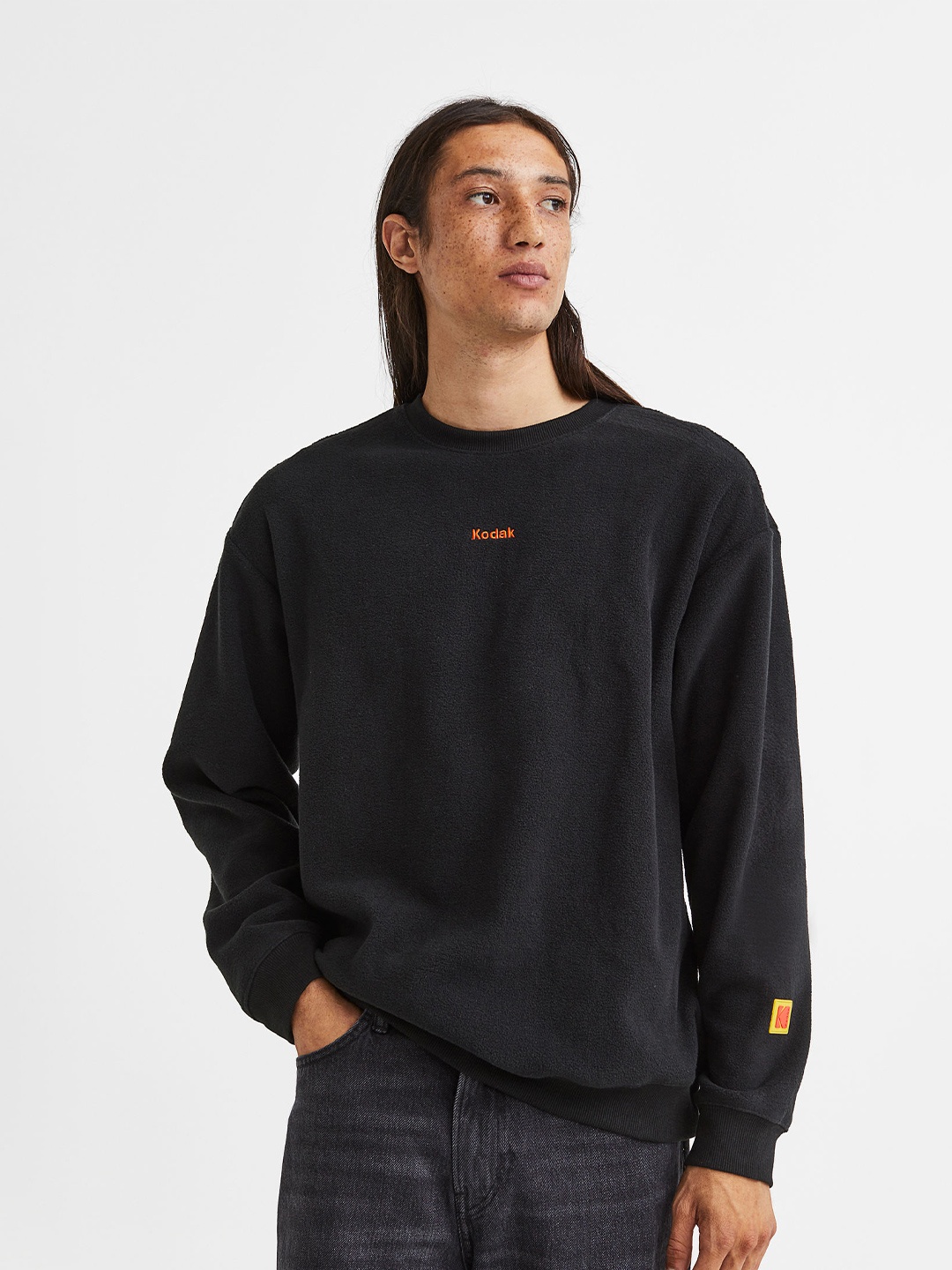 

H&M Men Relaxed Fit Sweatshirt, Black