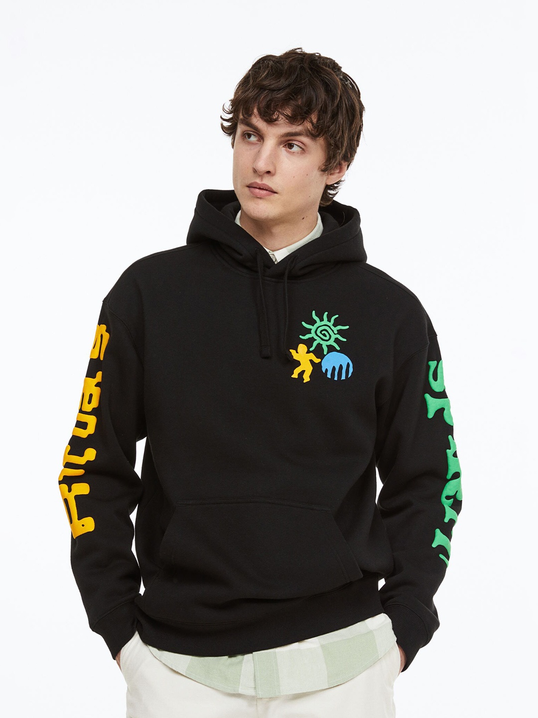 

H&M Men Relaxed Fit Hoodie, Black