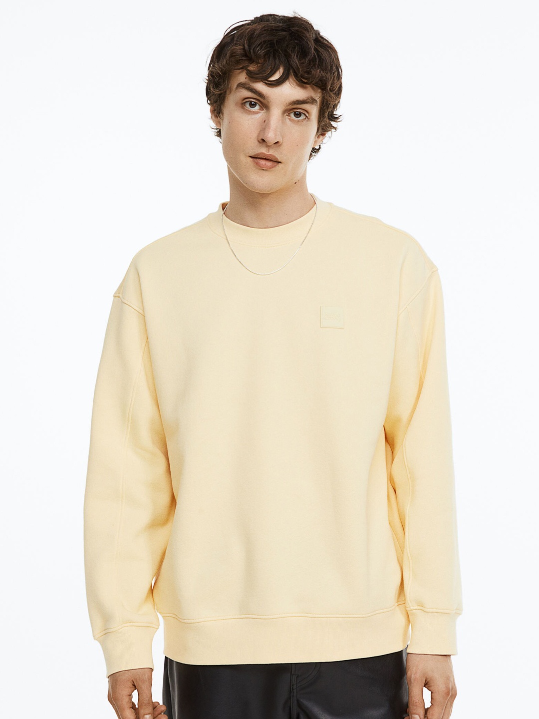 

H&M Men Relaxed Fit Appliqud Sweatshirt, Yellow