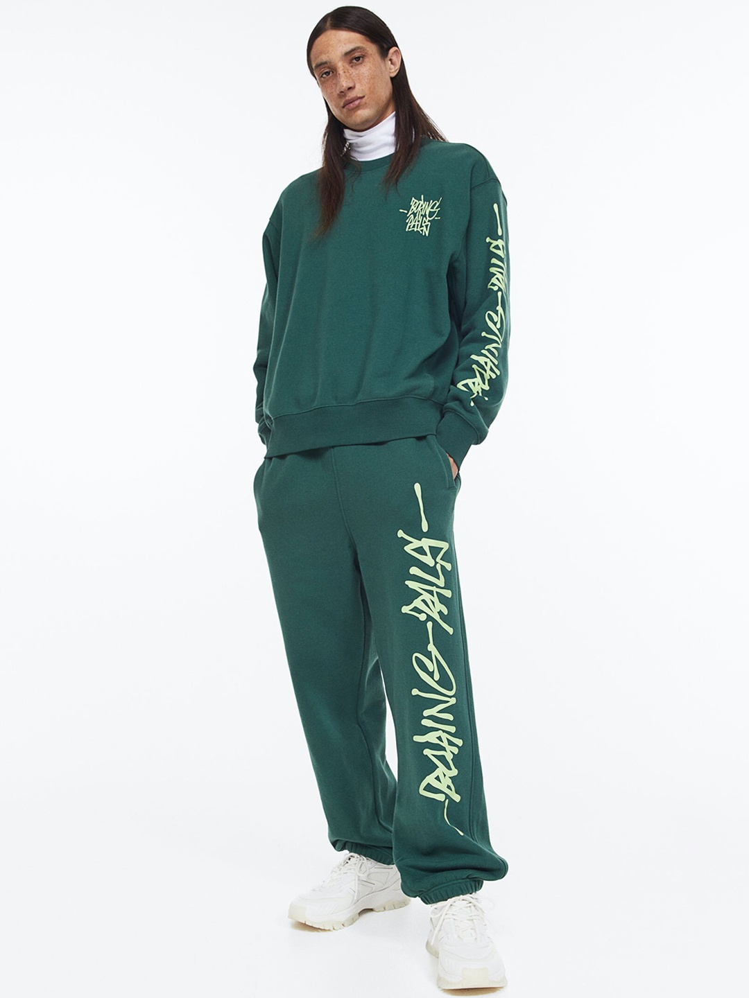 

H&M Men Loose Fit Sweatpants, Green