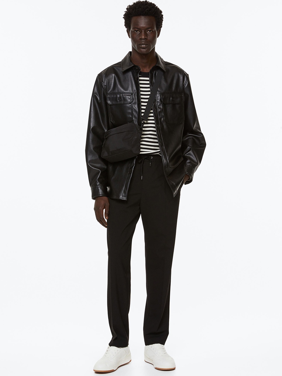 

H&M Men Regular Fit Joggers, Black