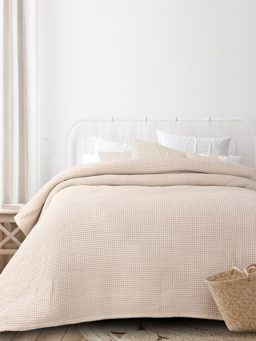 

AVI Living Beige Mild Winter 400 GSM Double Bed Blanket