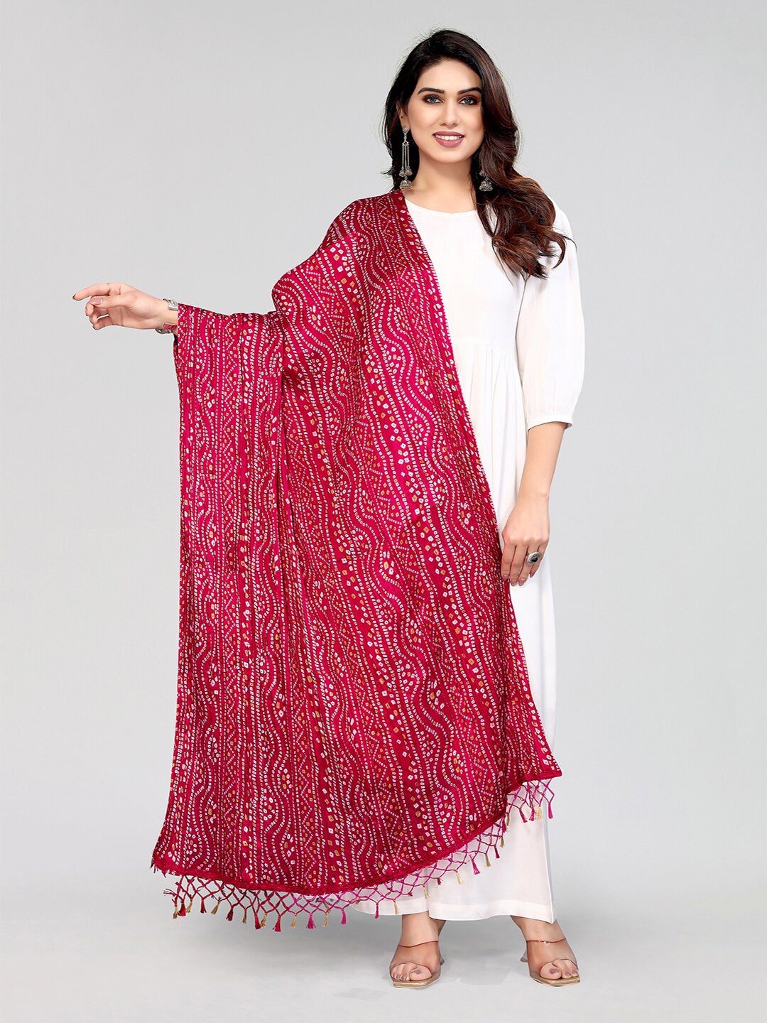 

KALINI Pink & White Printed Bandhani Dupatta