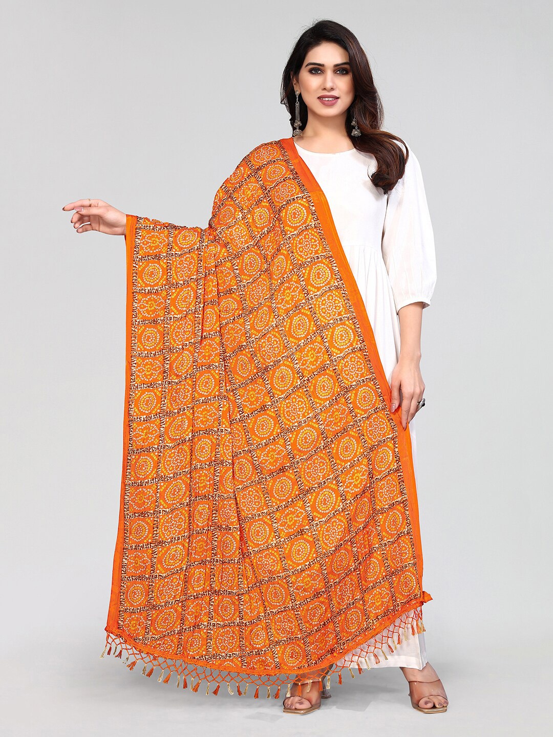 

KALINI Orange & White Printed Bandhani Dupatta