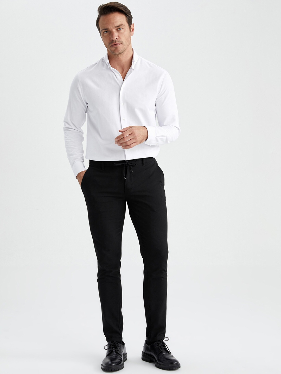 

DeFacto Men Regular Fit Formal Trousers, Black
