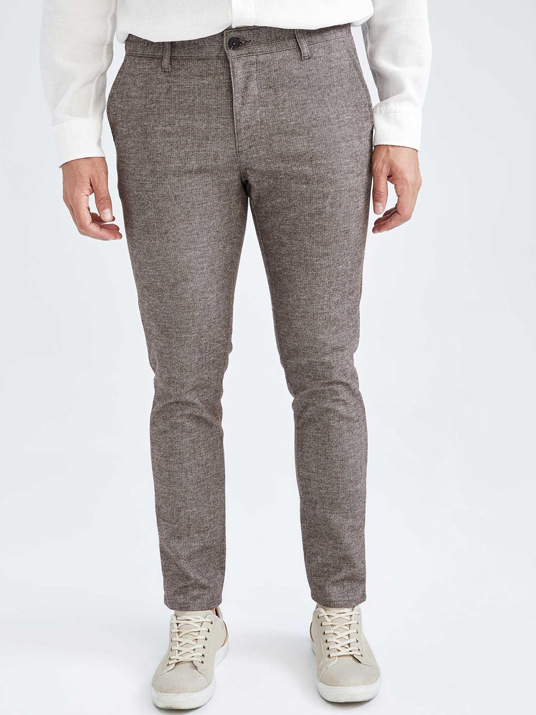 

DeFacto Men Mid-Rise Regular Fit Trousers, Brown