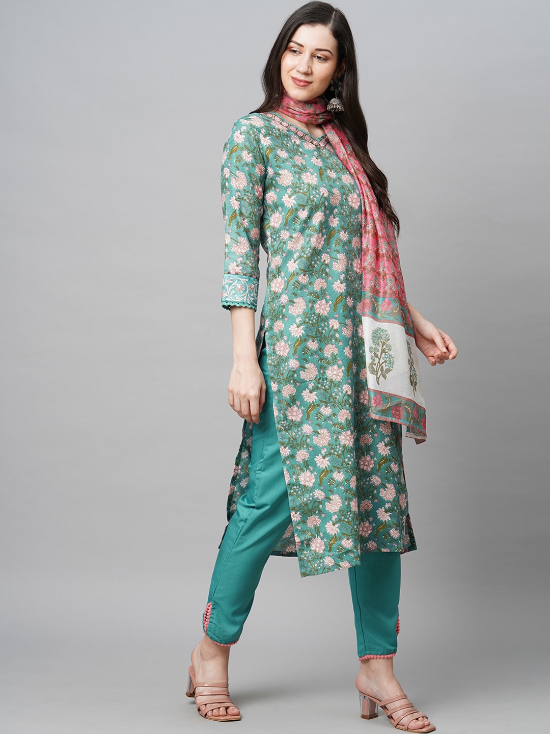 

KALINI Floral Printed Kurta with Trousers & With Dupatta, Green