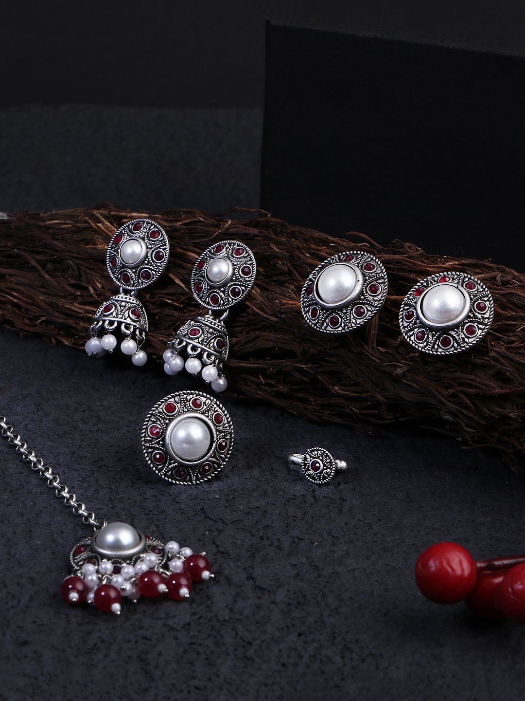 

Adwitiya Collection Oxidised Silver-Plated Pearl-Beaded Jewellery Set