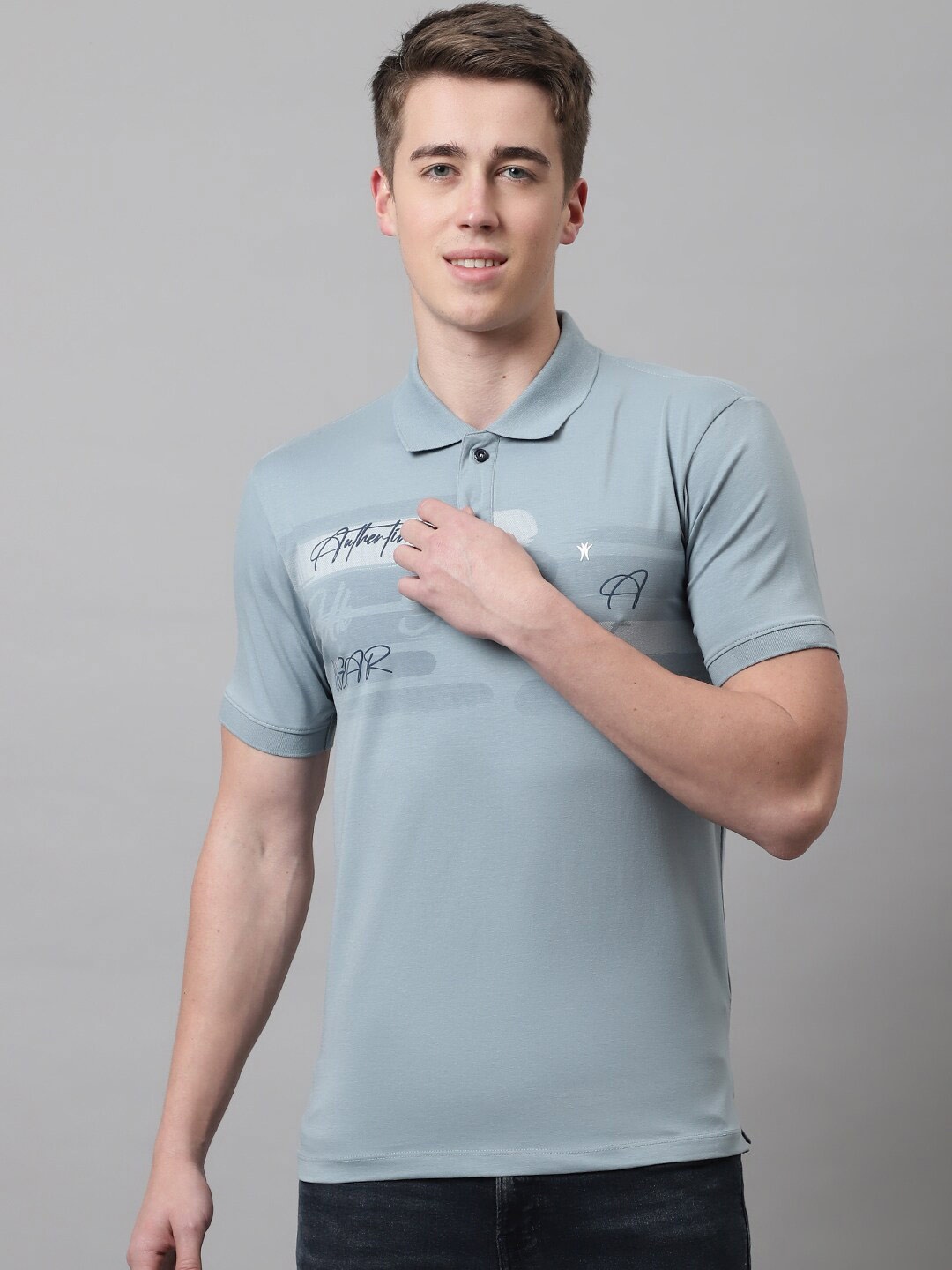 

VENITIAN Men Typography Printed Polo Collar Slim Fit T-shirt, Steel