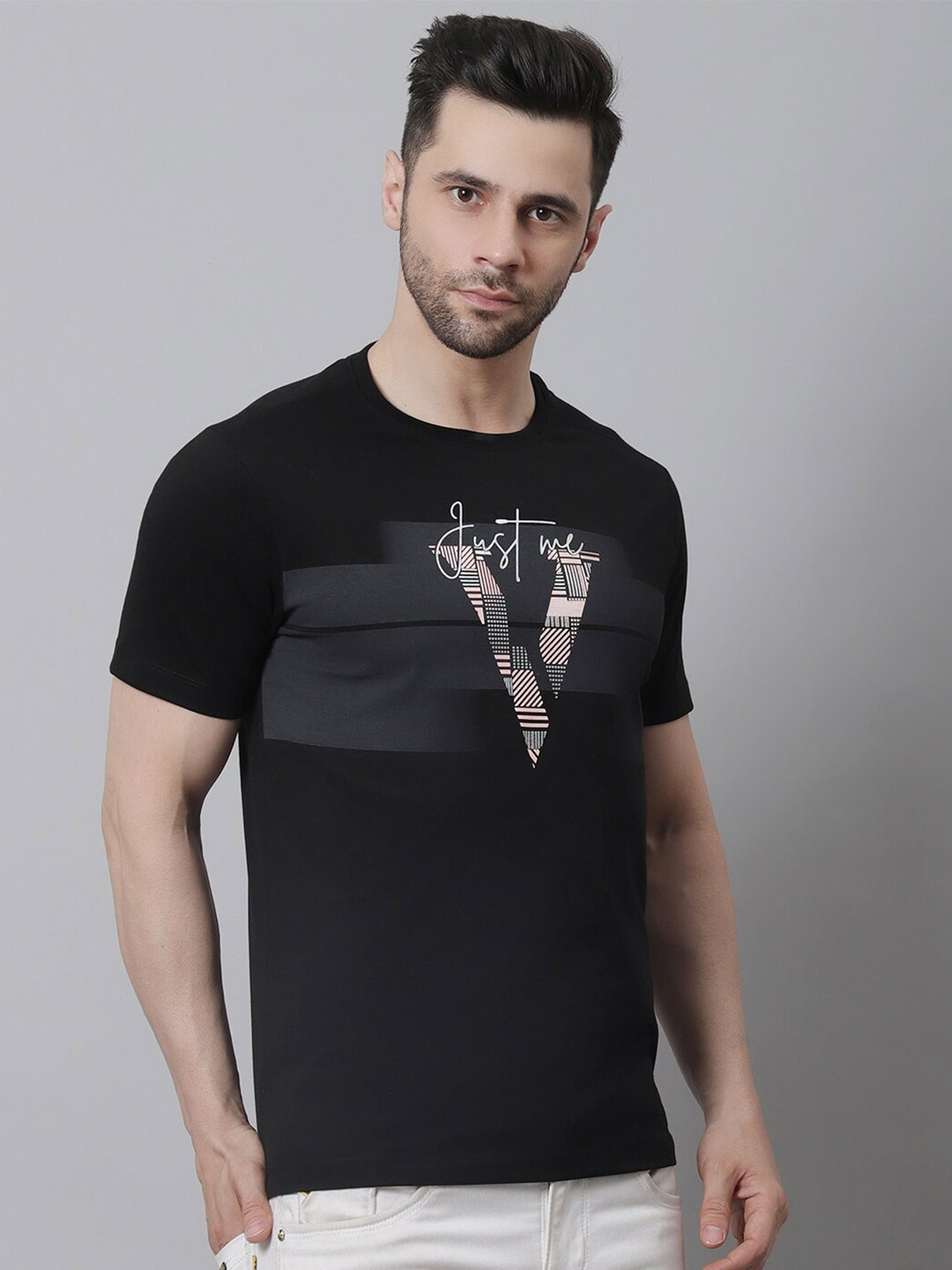

VENITIAN Men Black Typography Printed Cotton Slim Fit T-shirt