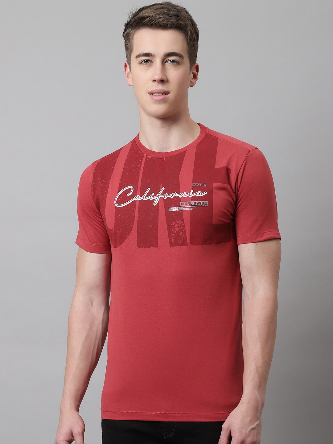 

VENITIAN Men Typography Printed Slim Fit Cotton T-shirt, Red