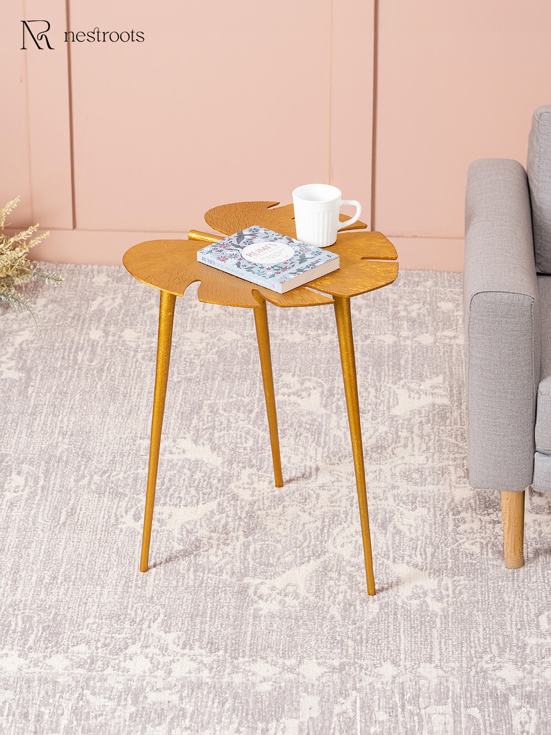 

nestroots Gold-Coloured Textured Ottomans