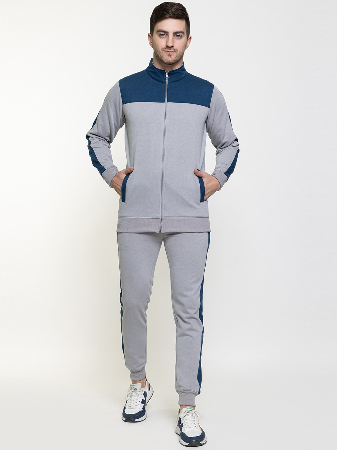 

Oakmans Men Colourblocked Fleece Tracksuits, Grey